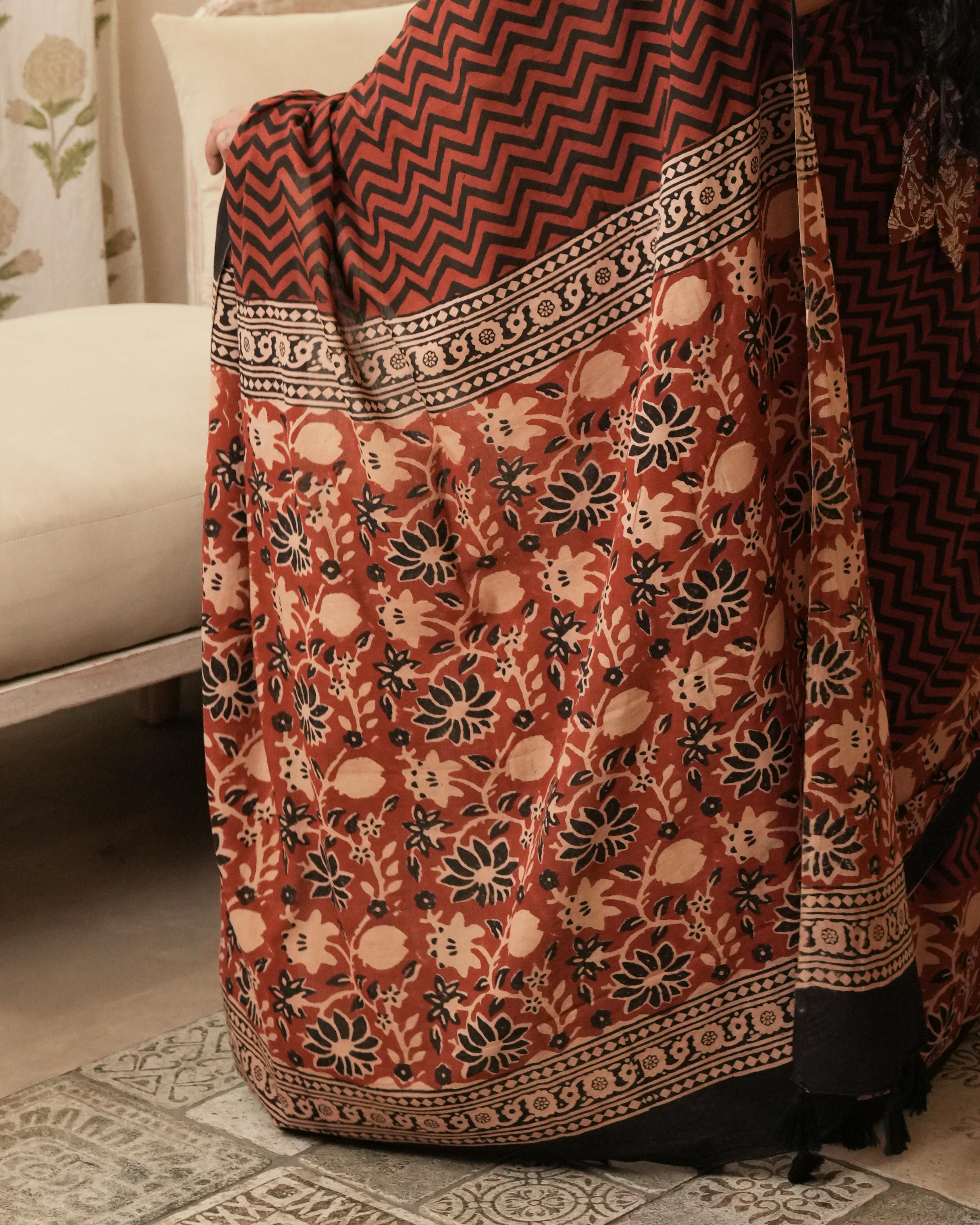 Bagru Print Mul Cotton Saree | Red Zigzag Jaal for Summer, Art Fairs & Festive Brunches