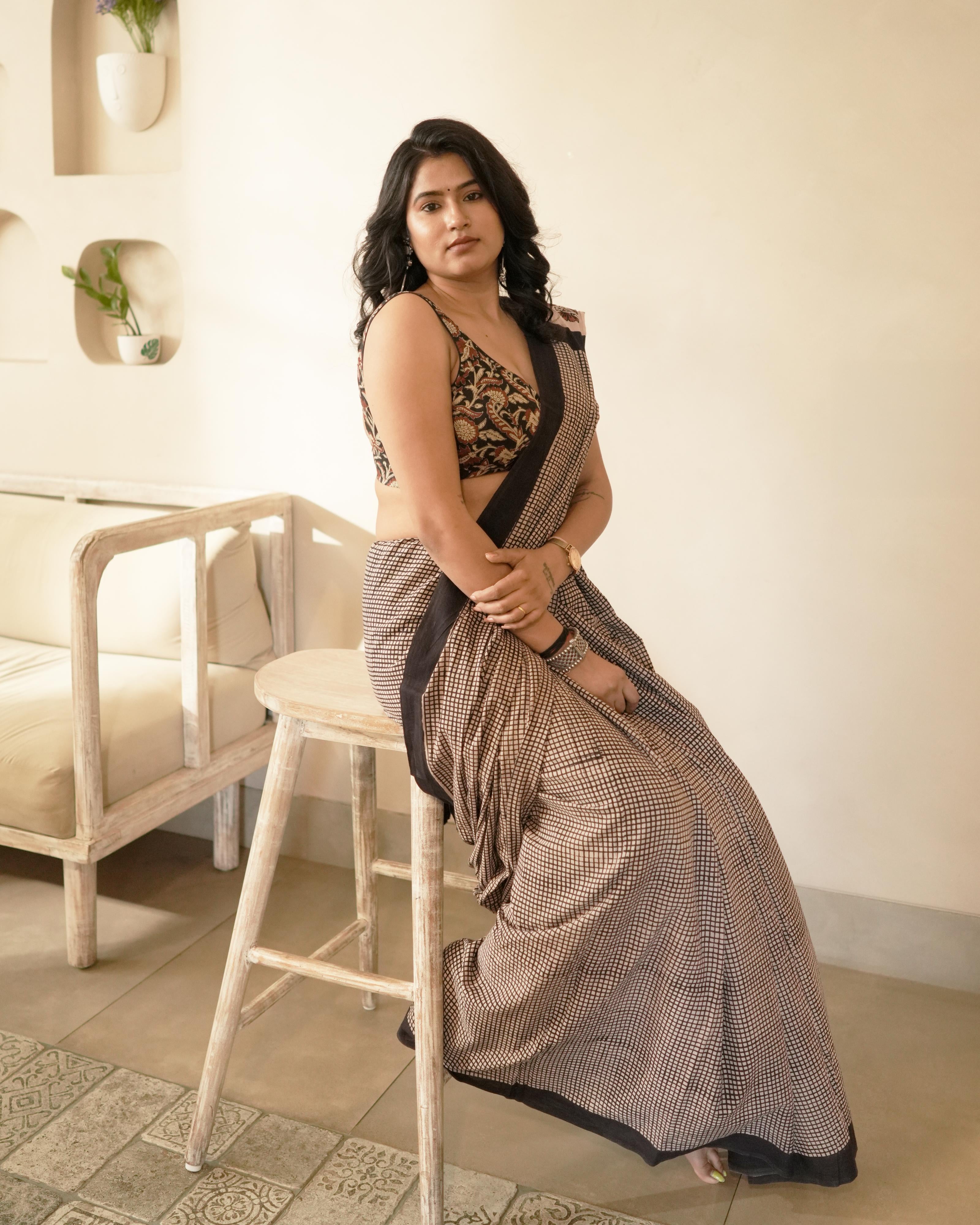 traditional bagru check mulmul saree