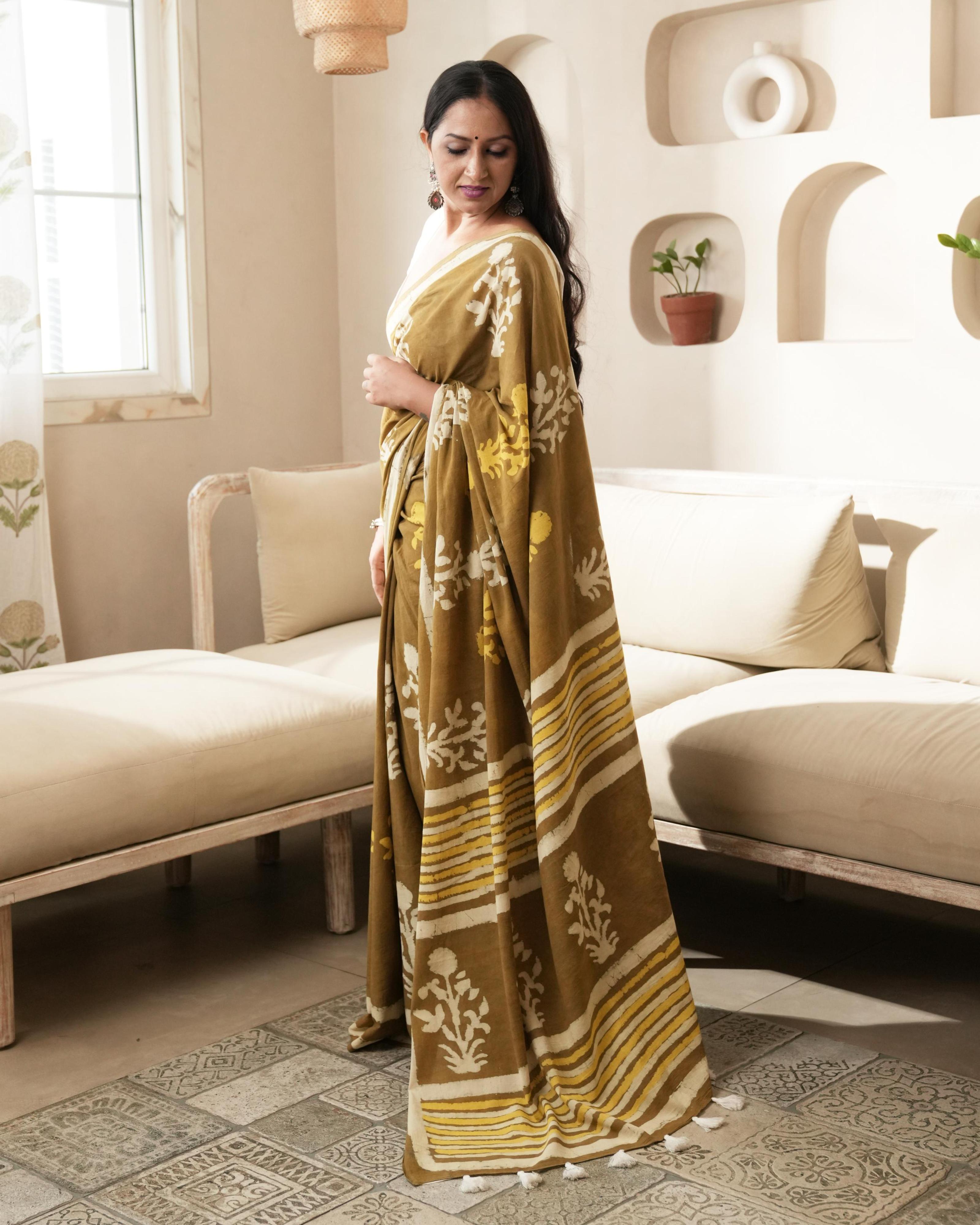 Dabu Print Mul Cotton Saree | Rustic Brown Mughal Butta for Cultural & Artisan Wear