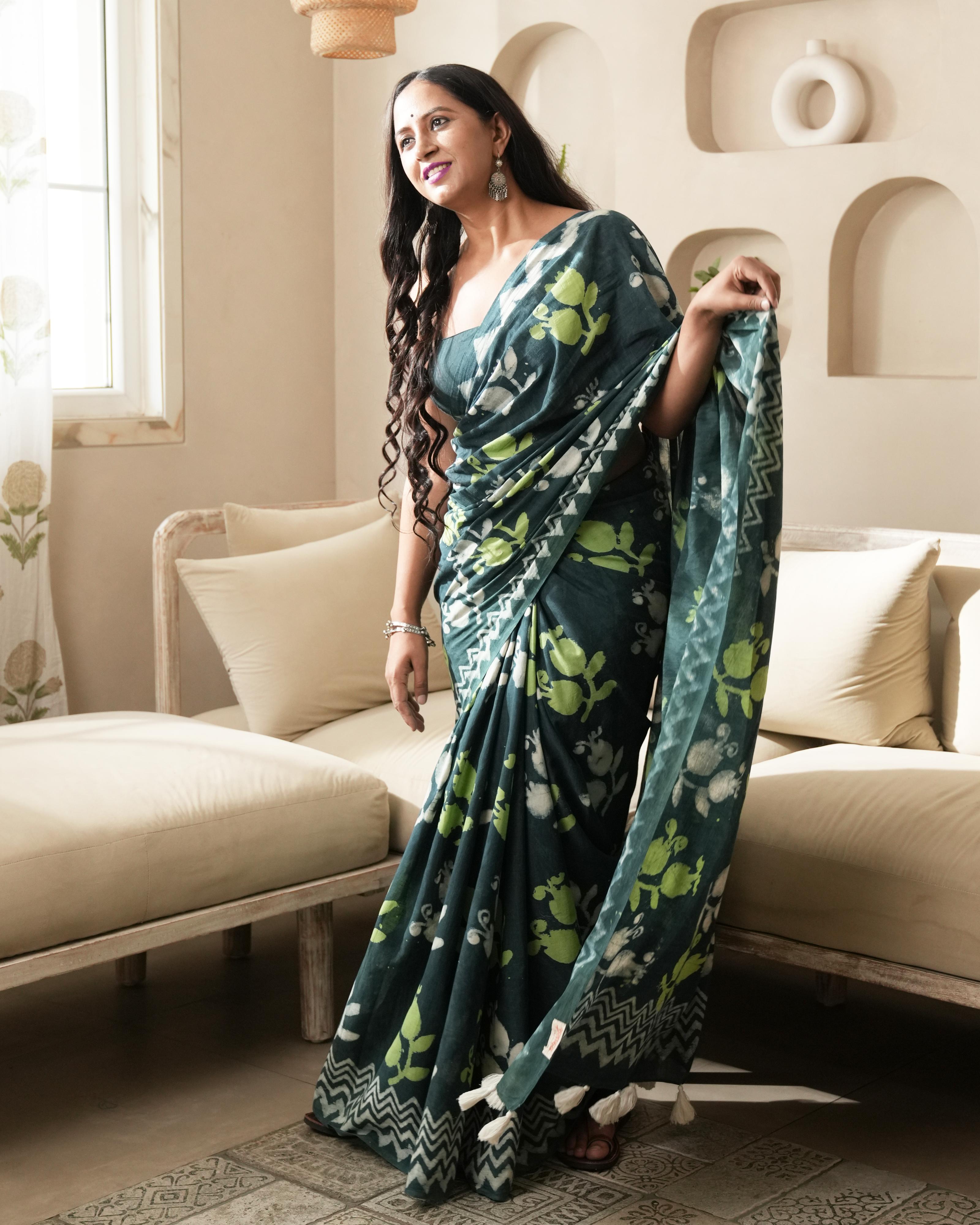 Dabu Print Mul Cotton Saree | Bottle Green Mughal Butta Tassel for Festive & Cultural Wear