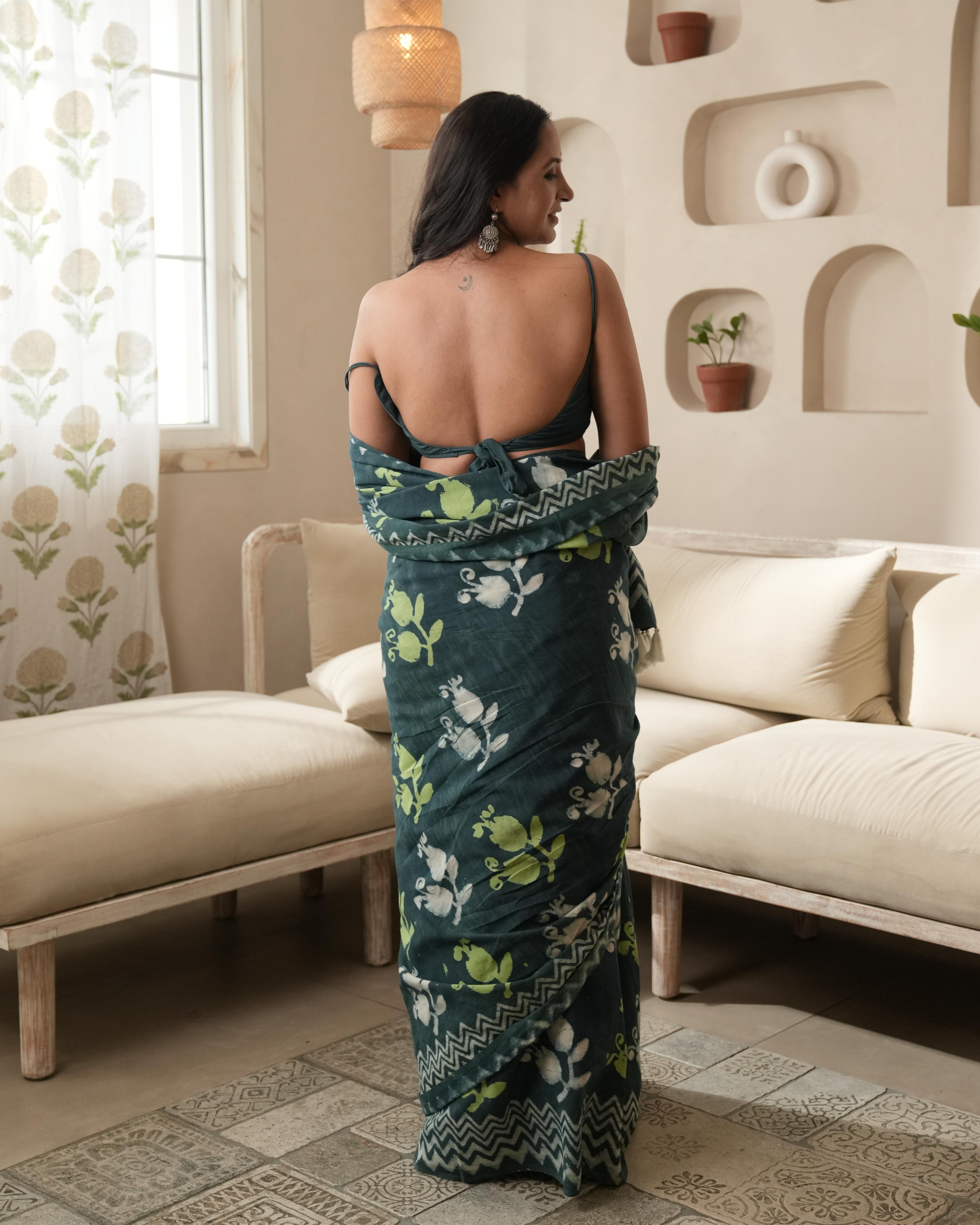 Dabu Print Mul Cotton Saree | Bottle Green Mughal Butta Tassel for Festive & Cultural Wear