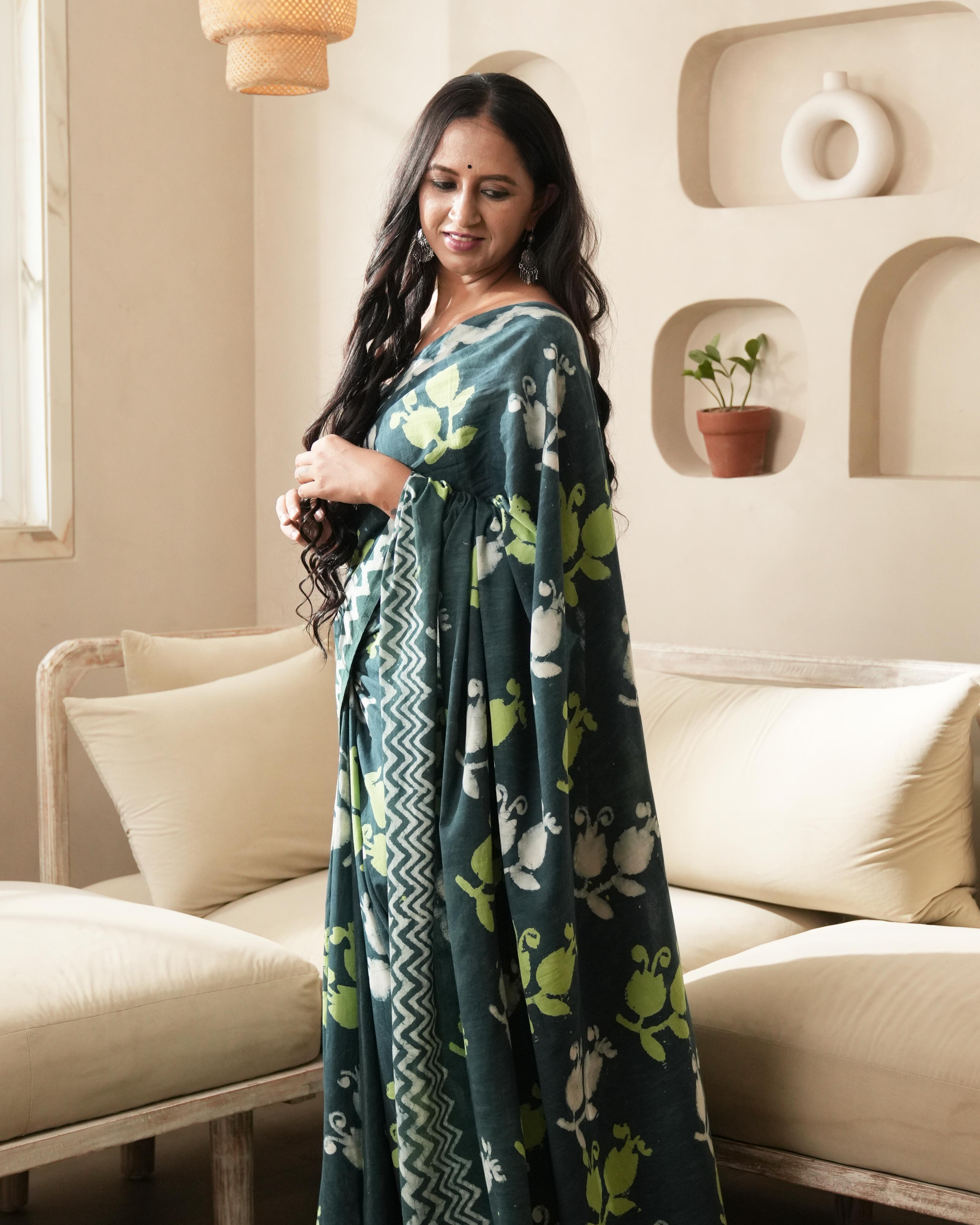 Dabu Print Mul Cotton Saree | Bottle Green Mughal Butta Tassel for Festive & Cultural Wear