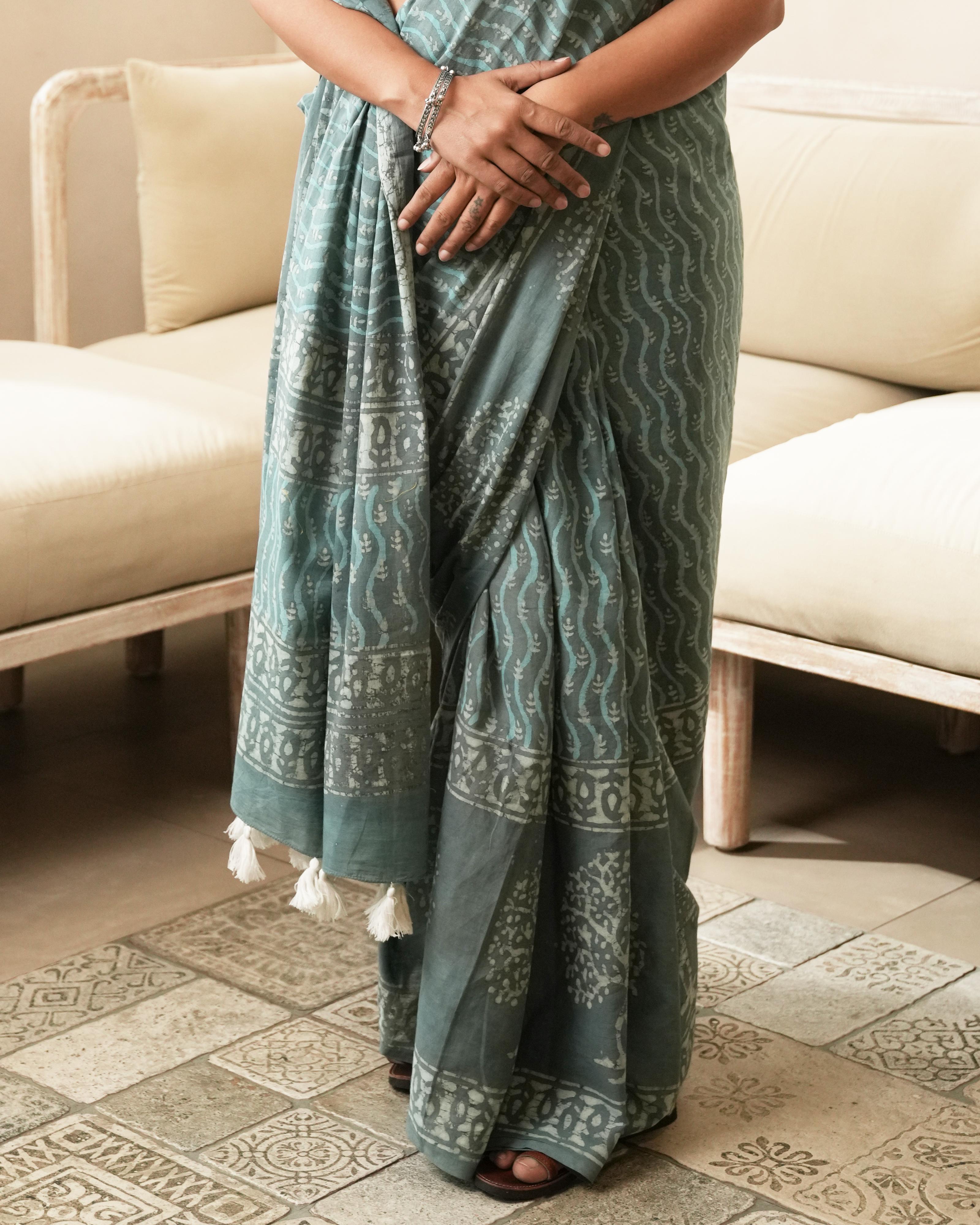 Dabu Print Mul Cotton Saree | Rustic Teal Butta Tassel for Festive & Cultural Events