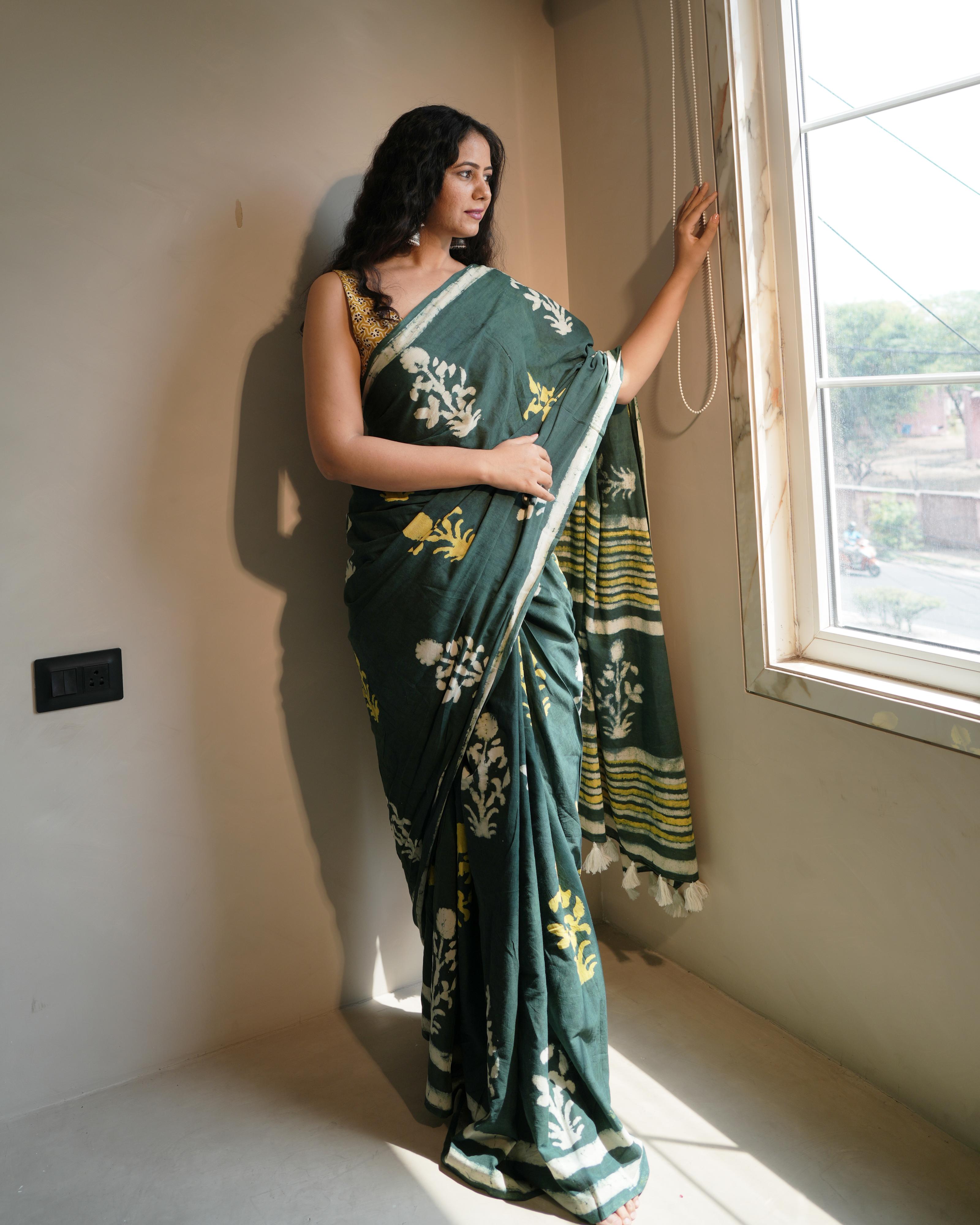 Dabu Print Mul Cotton Saree | Green Butta Tassel for Festive, Brunches & Cultural Events