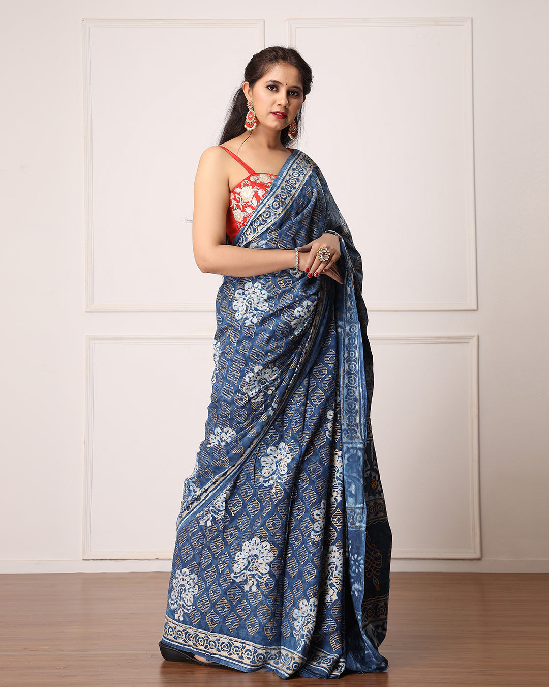 Dabu Print Mulmul Saree | Indigo Ethnic Motif for Outings, Work & Casual Events