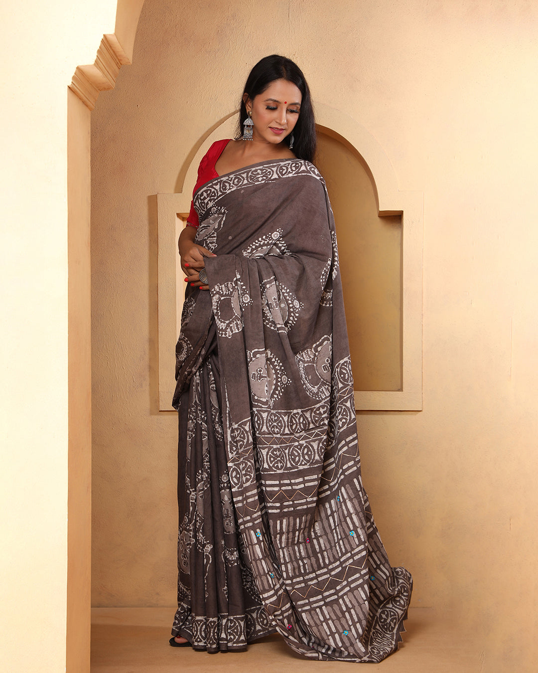 Dabu Print Mulmul Saree | Tribal Tint Grey for Cultural & Festive Occasions
