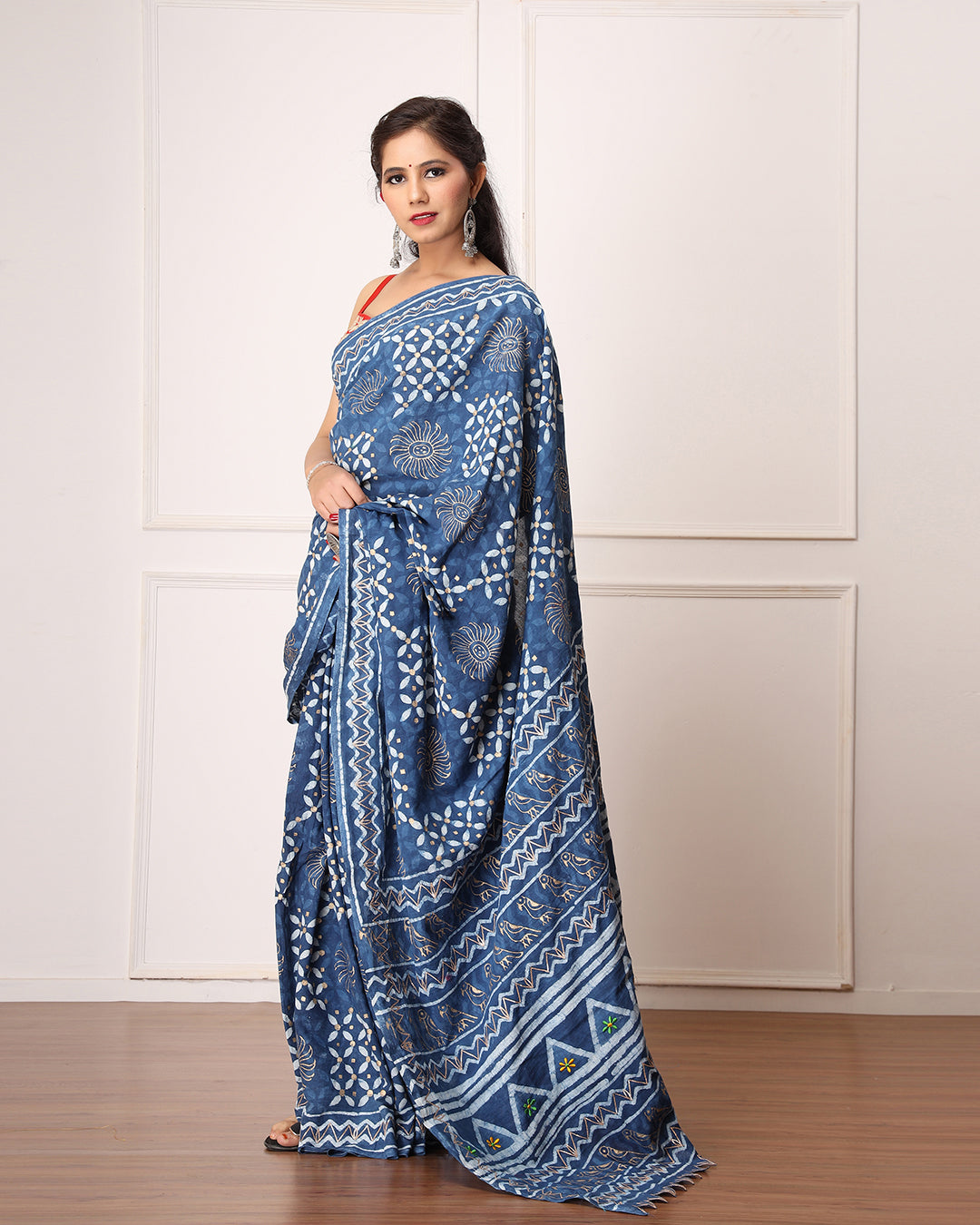 Dabu Print Mulmul Saree | Indigo White Hand Block for Daily Wear & Casual Events