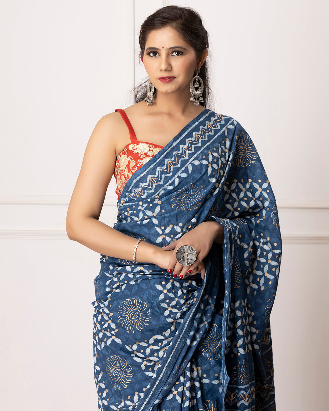 Dabu Print Mulmul Saree | Indigo White Hand Block for Daily Wear & Casual Events