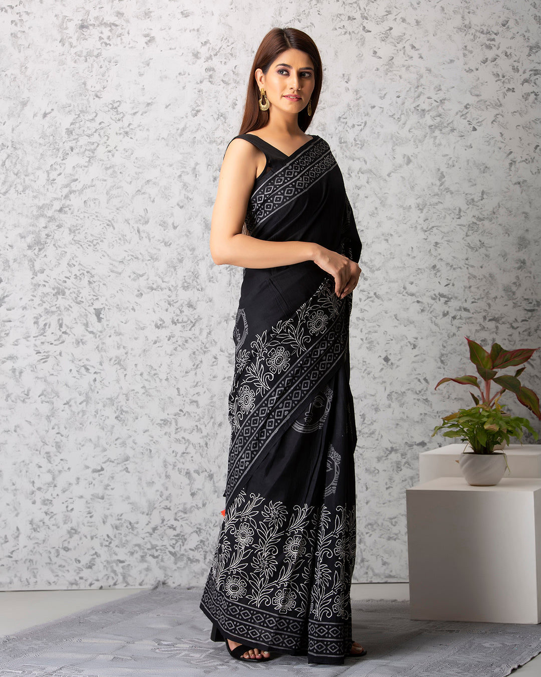 Handblock Print Mulmul Saree | Black Buddha Paisley for Work & Casual Outings