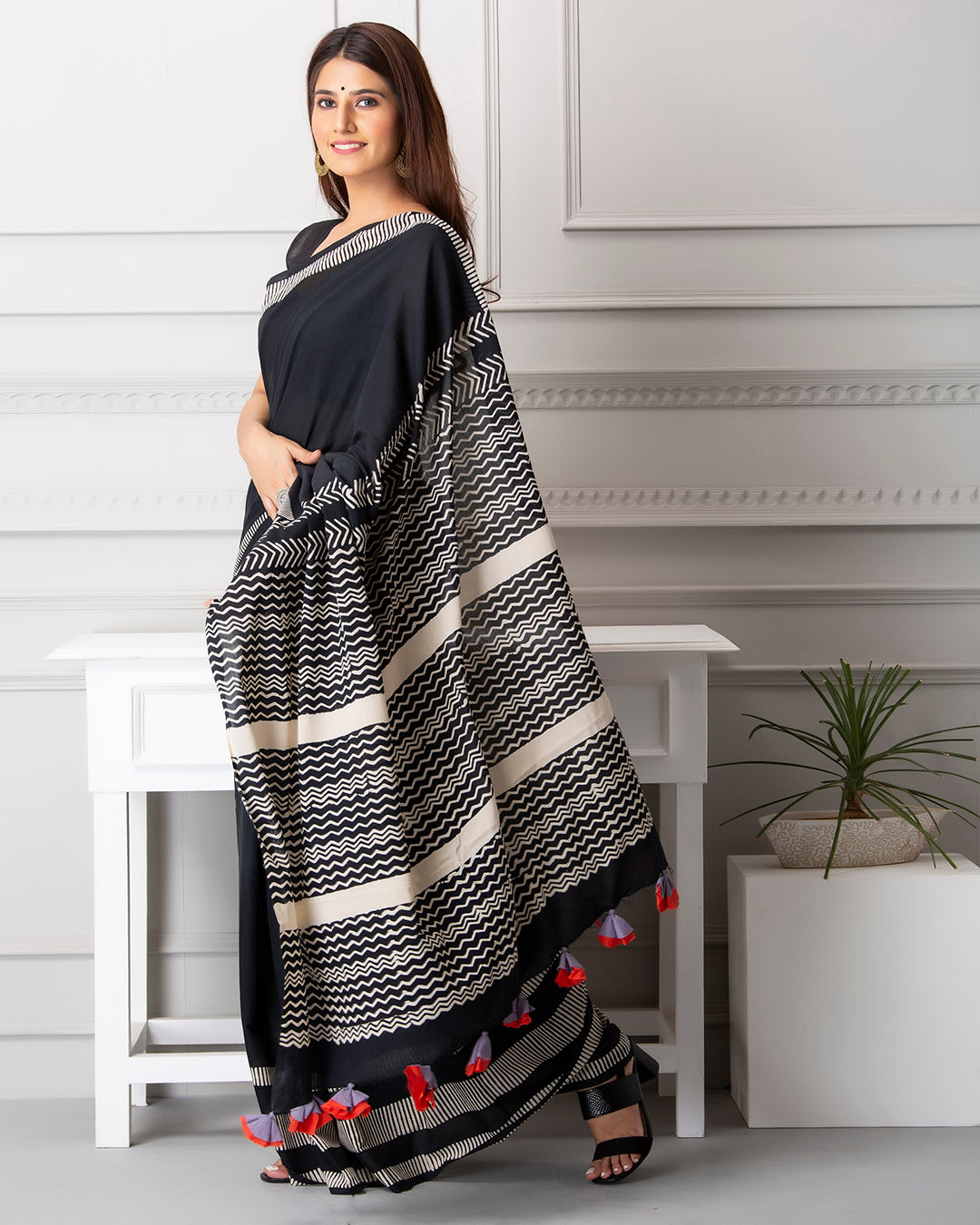 Handblock Print Mulmul Saree | Black Linear White Print for Work & Festive Days
