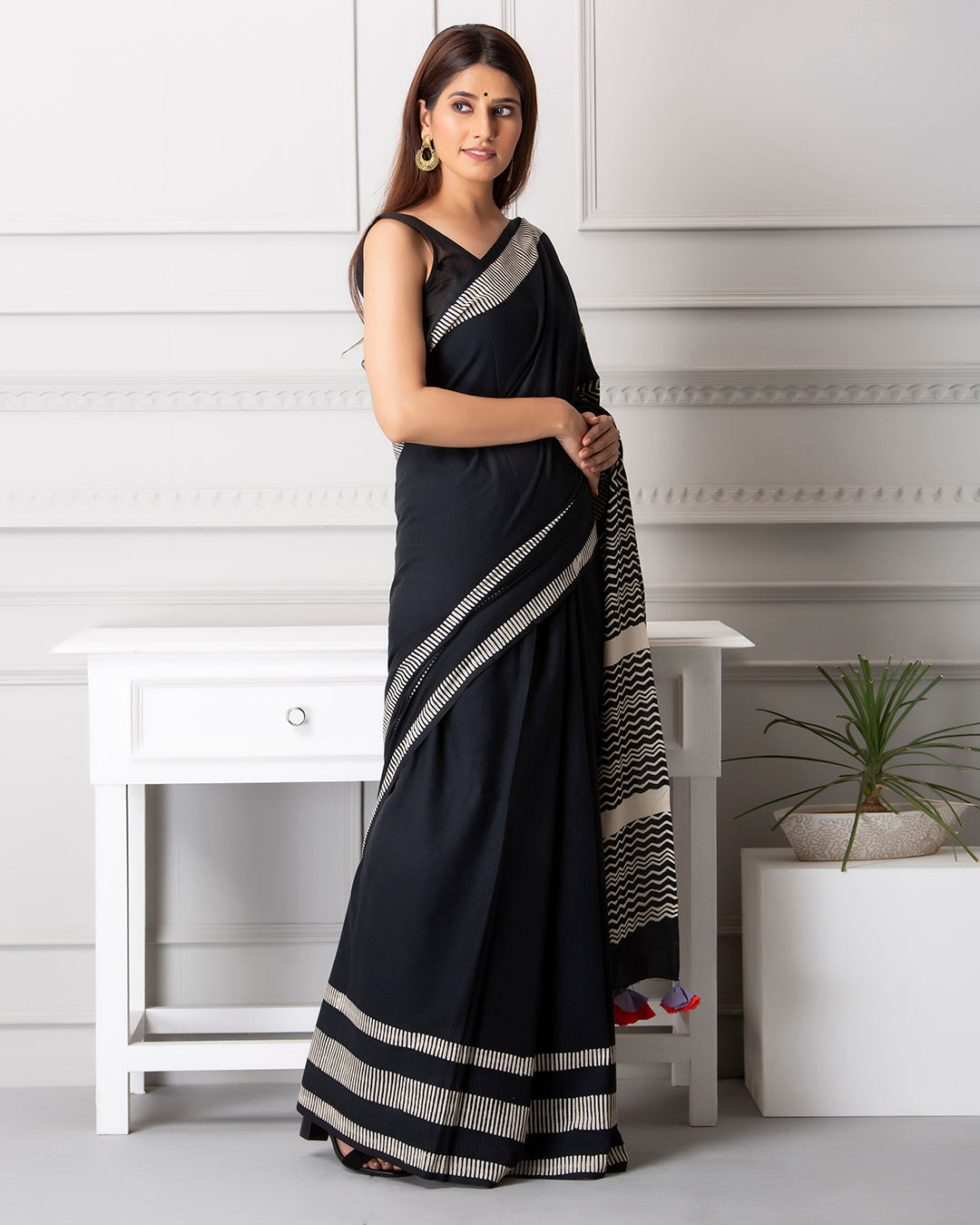 Handblock Print Mulmul Saree | Black Linear White Print for Work & Festive Days