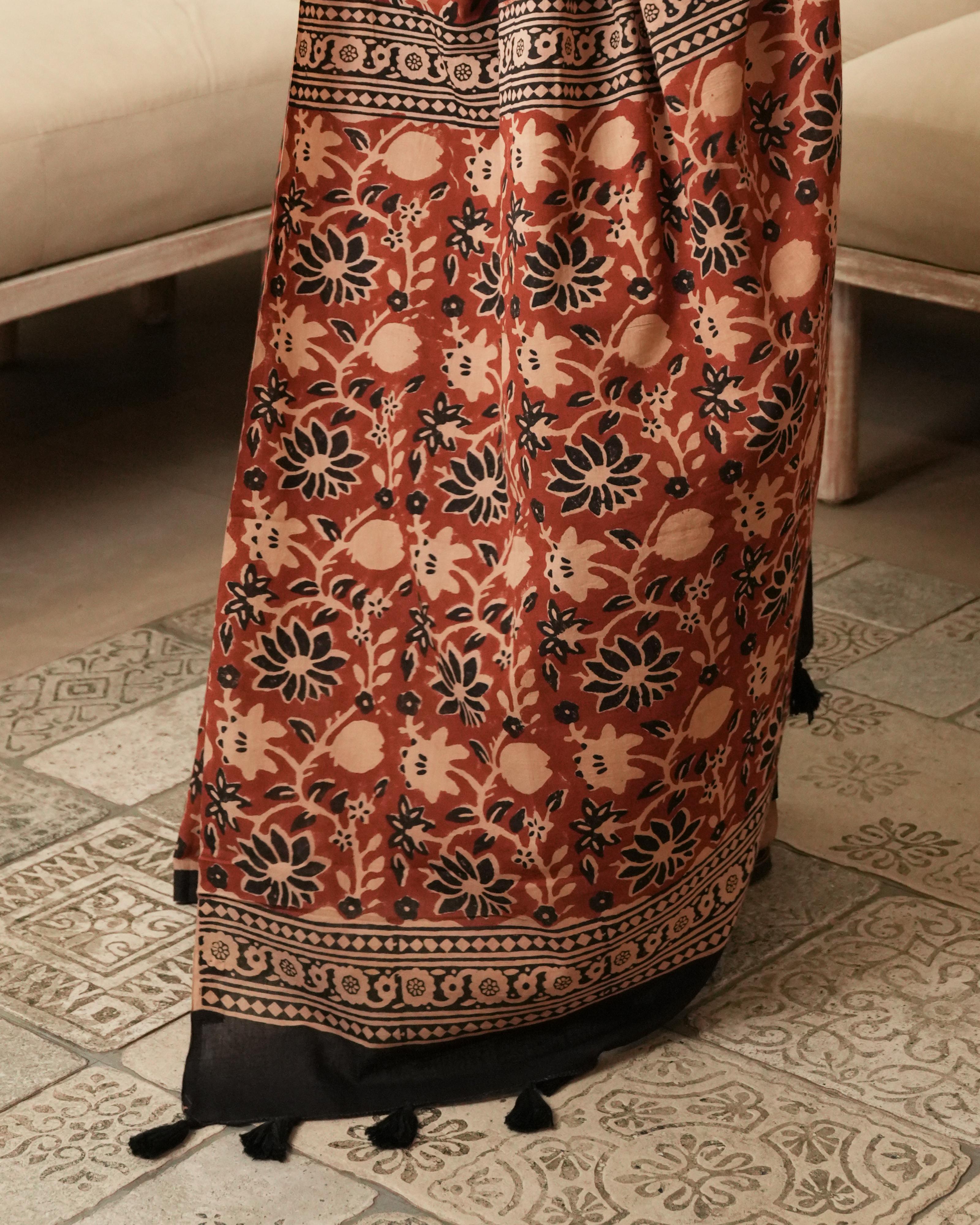 Bagru Print Mul Cotton Saree | Red Zigzag Jaal for Summer, Art Fairs & Festive Brunches