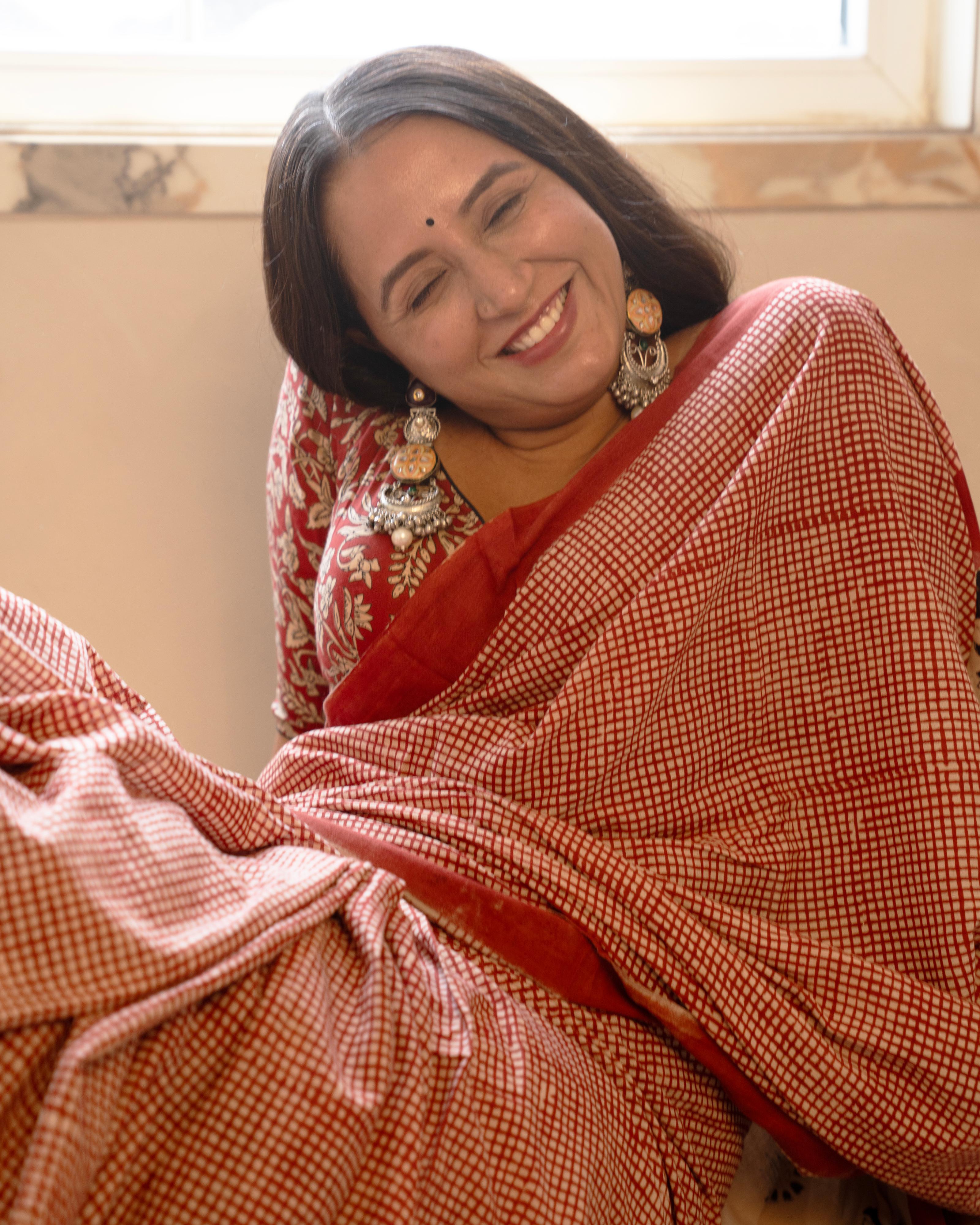 bagru pattern red saree