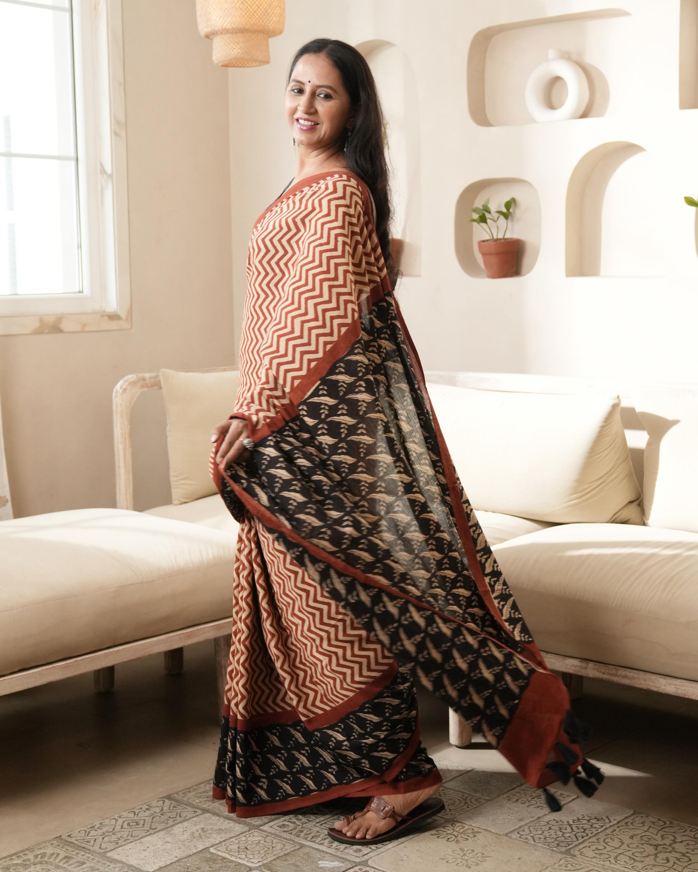 Bagru Print Mul Cotton Saree | Red Zigzag Chevron for Workwear & Festive Dressing