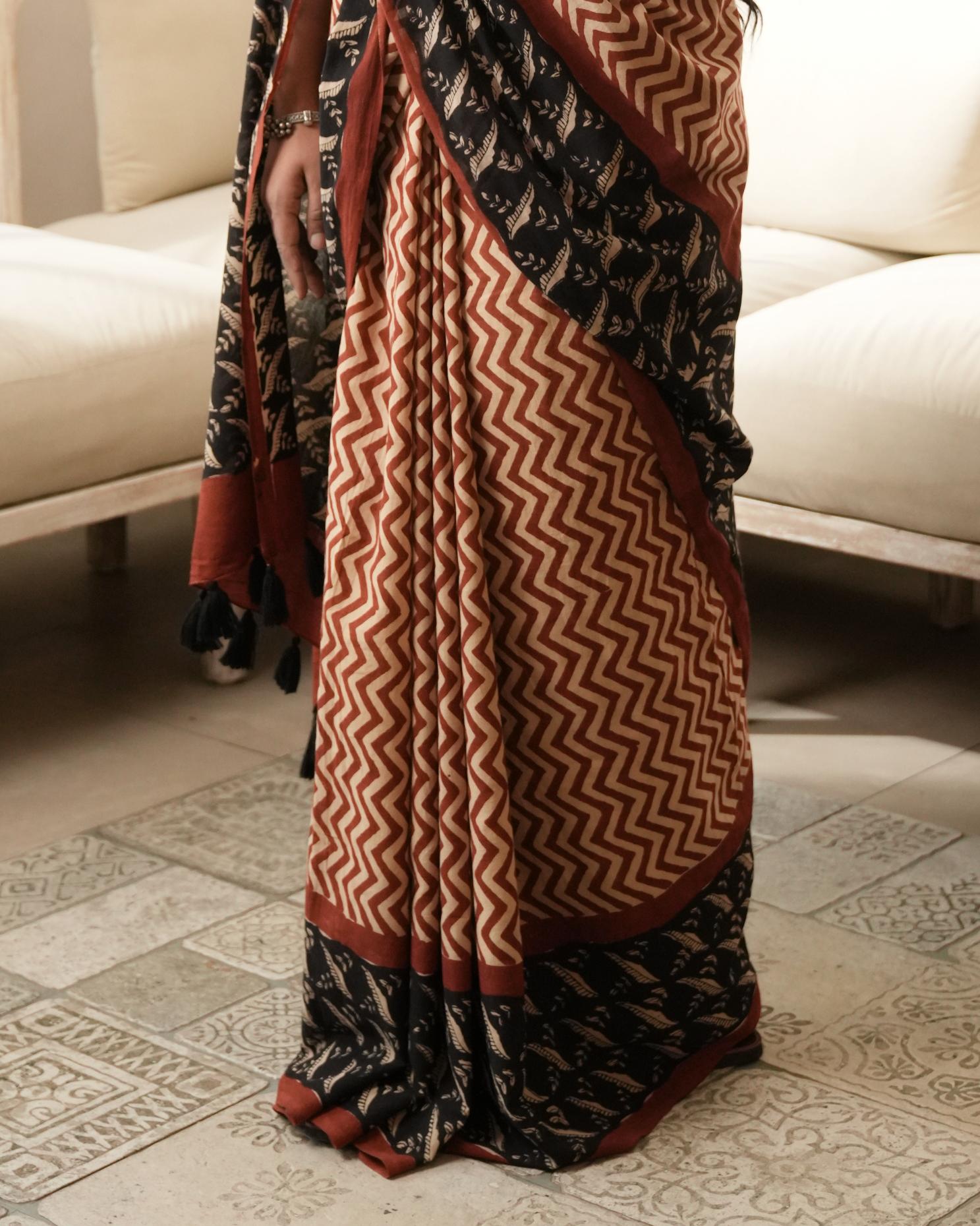 Bagru Print Mul Cotton Saree | Red Zigzag Chevron for Workwear & Festive Dressing
