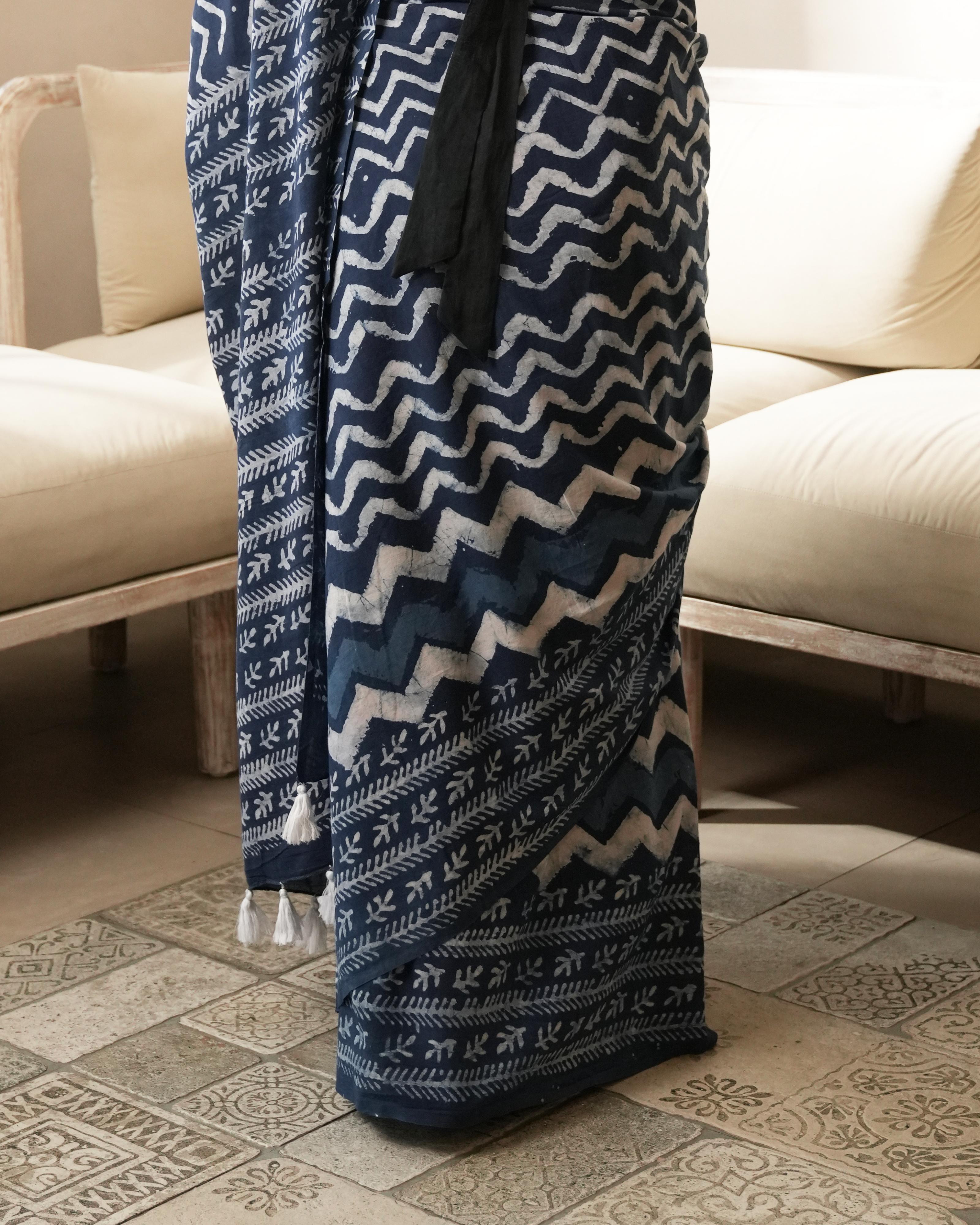 Dabu Print Mul Cotton Saree | Indigo Wave Tassel for Workdays, Brunches & Festivals