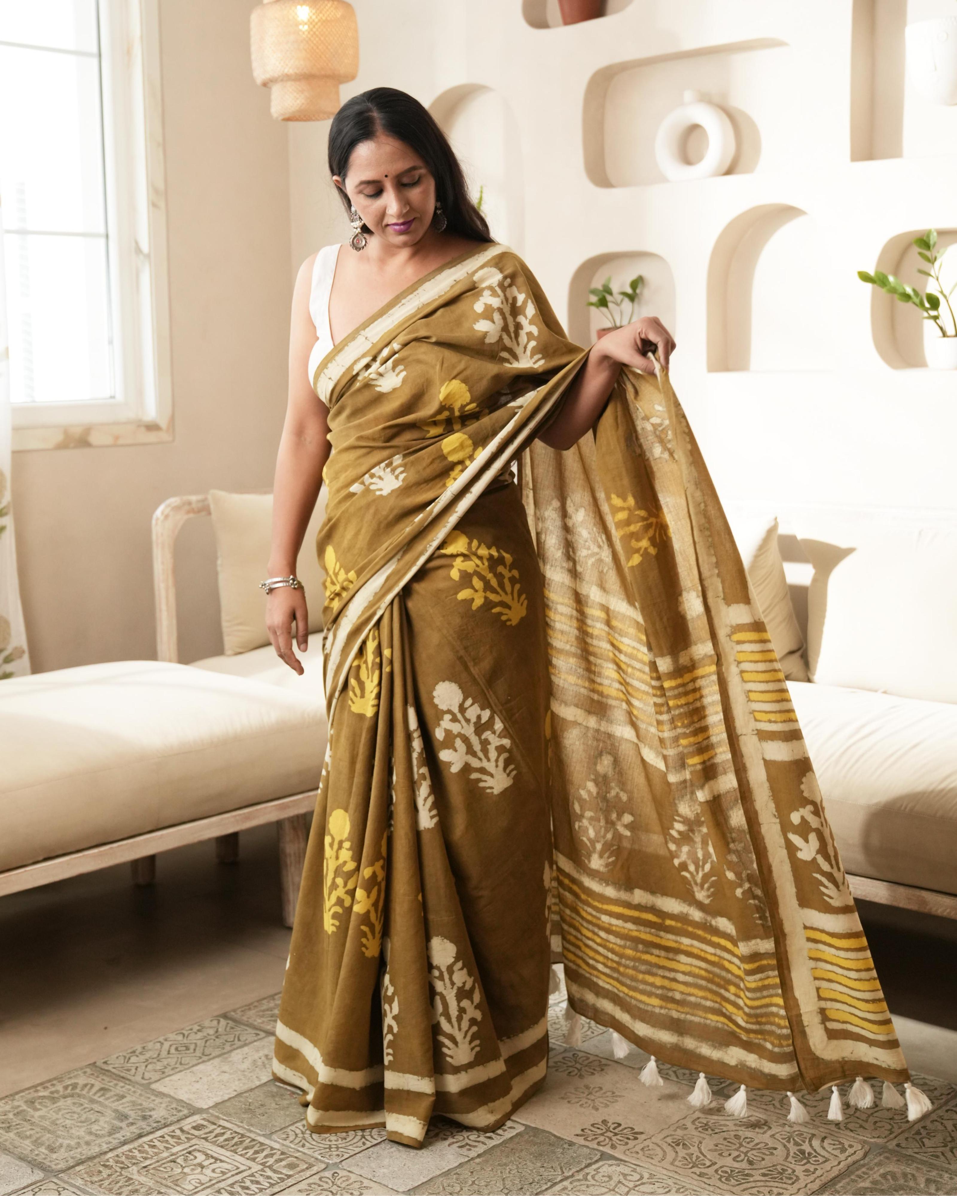 Dabu Print Mul Cotton Saree | Rustic Brown Mughal Butta for Cultural & Artisan Wear