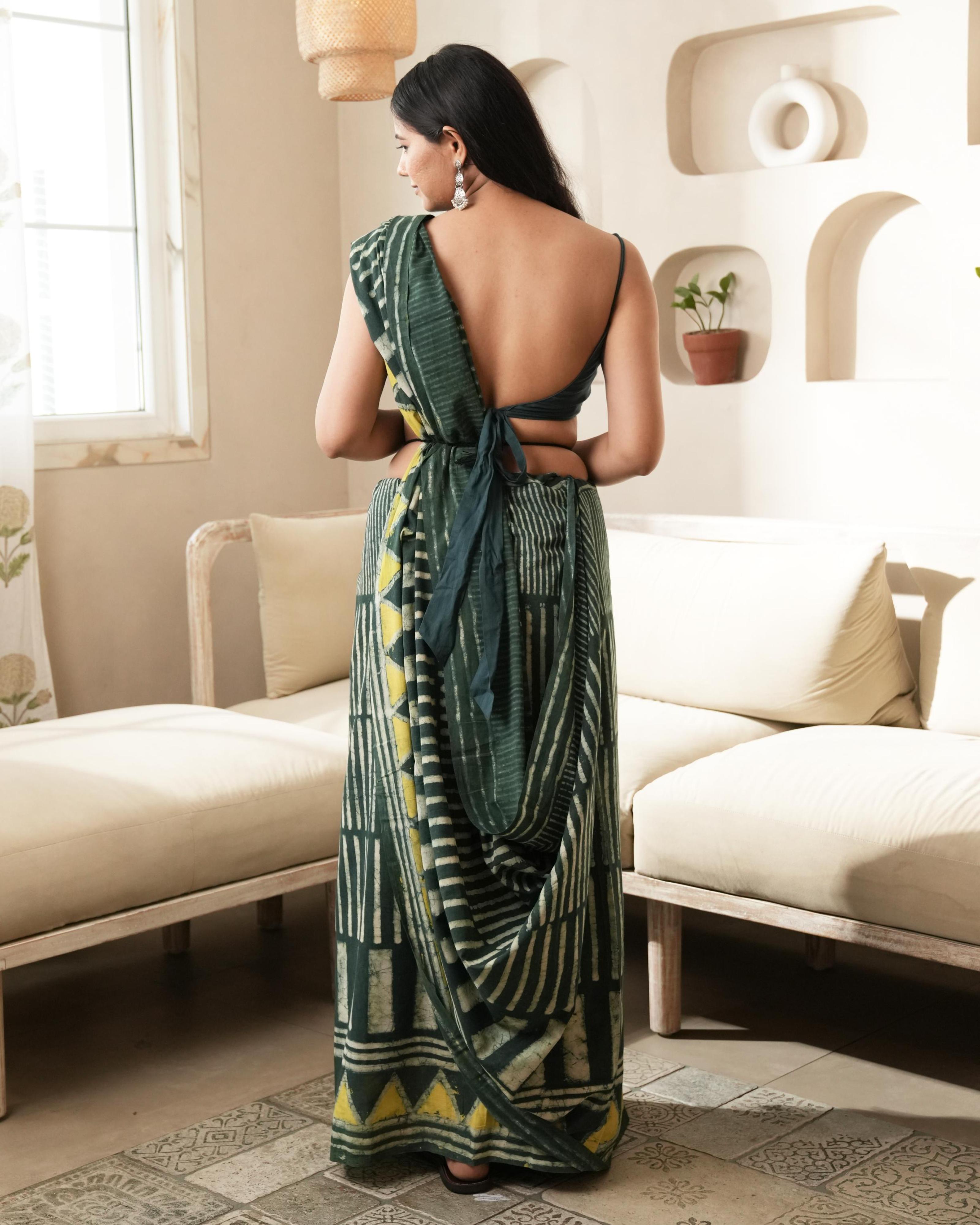 Dabu Print Mul Cotton Saree | Bottle Green Geometric for Creative Work & Casual Wear