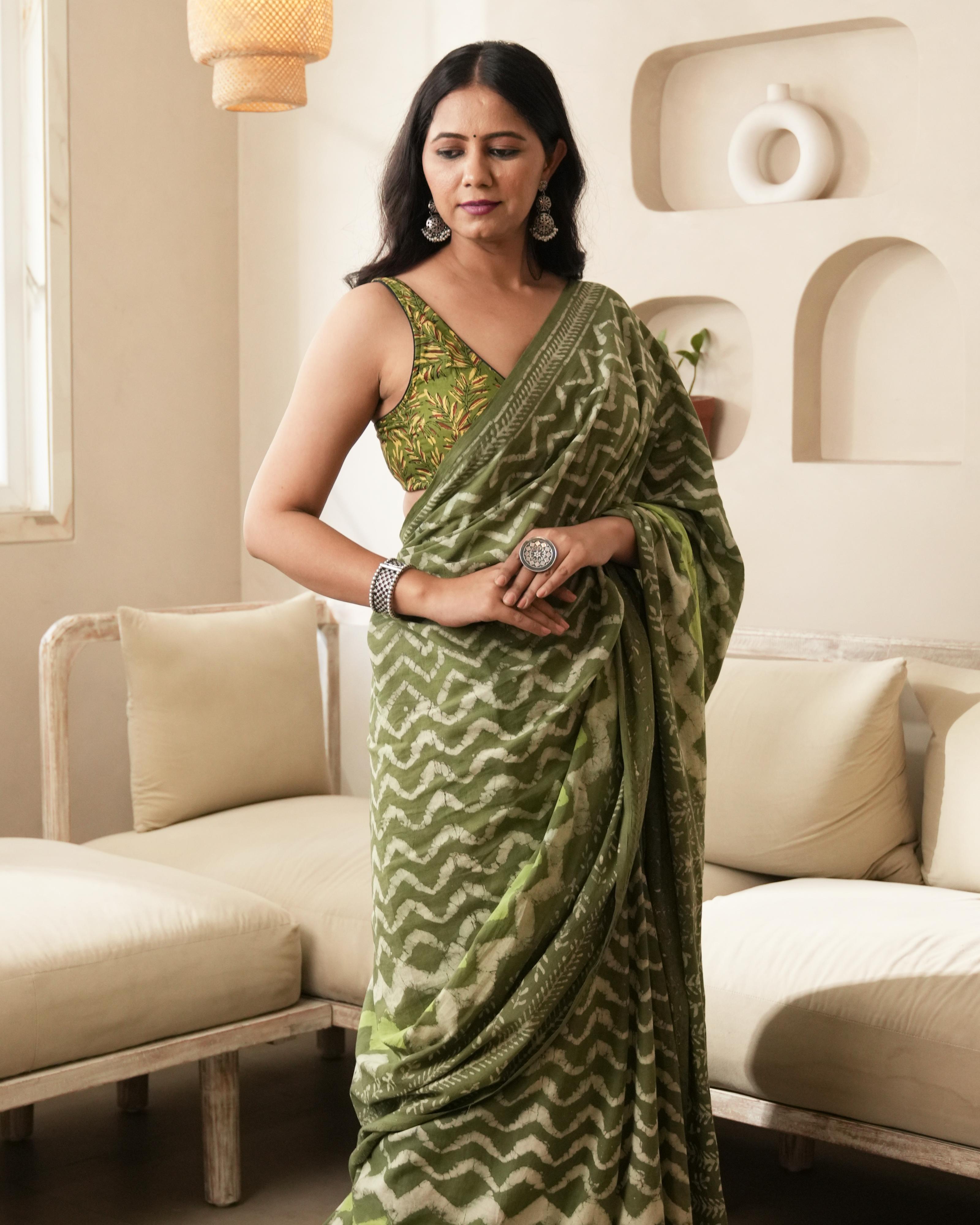 Dabu Print Mul Cotton Saree | Rustic Green Wave for Casual Outings & Cultural Events