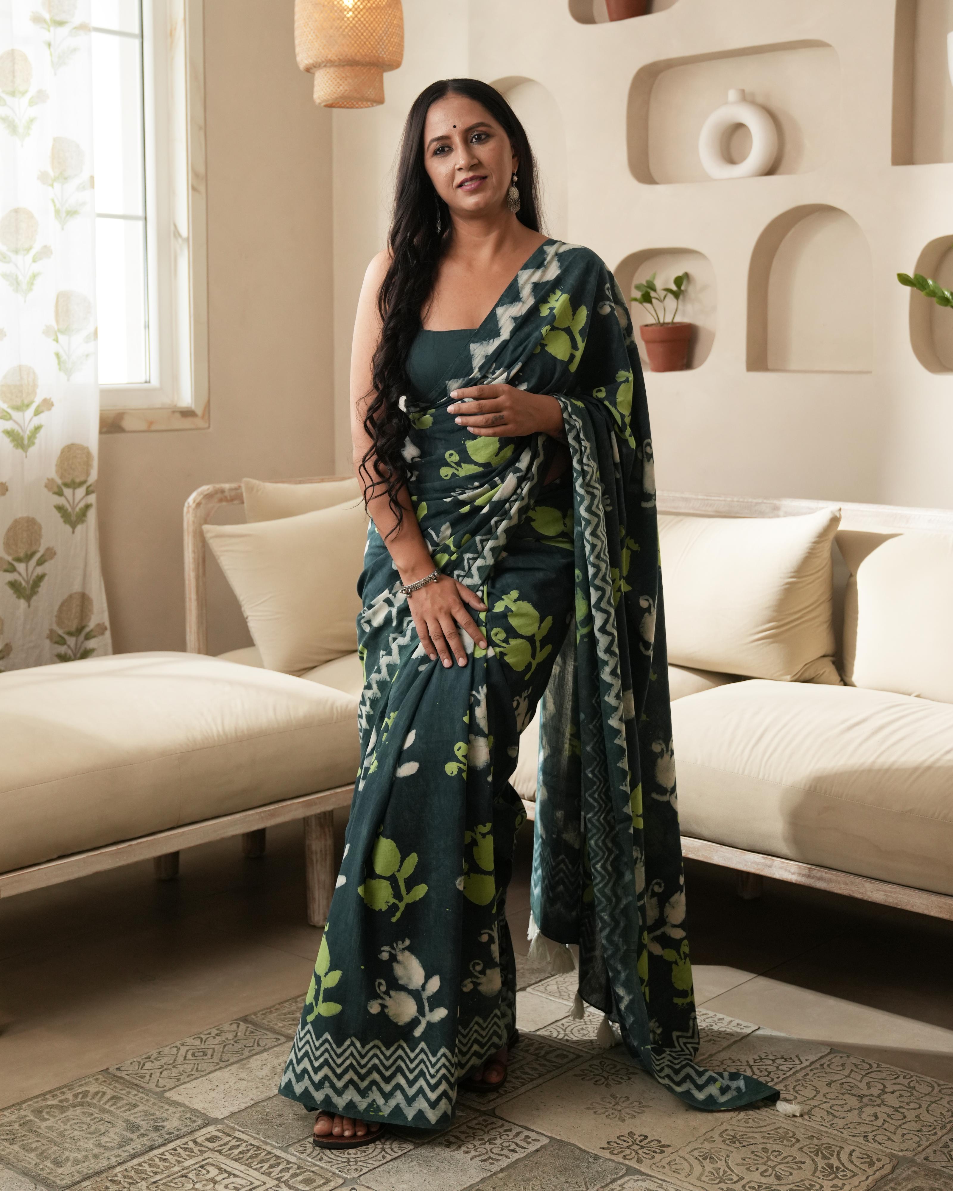 Dabu Print Mul Cotton Saree | Bottle Green Mughal Butta Tassel for Festive & Cultural Wear
