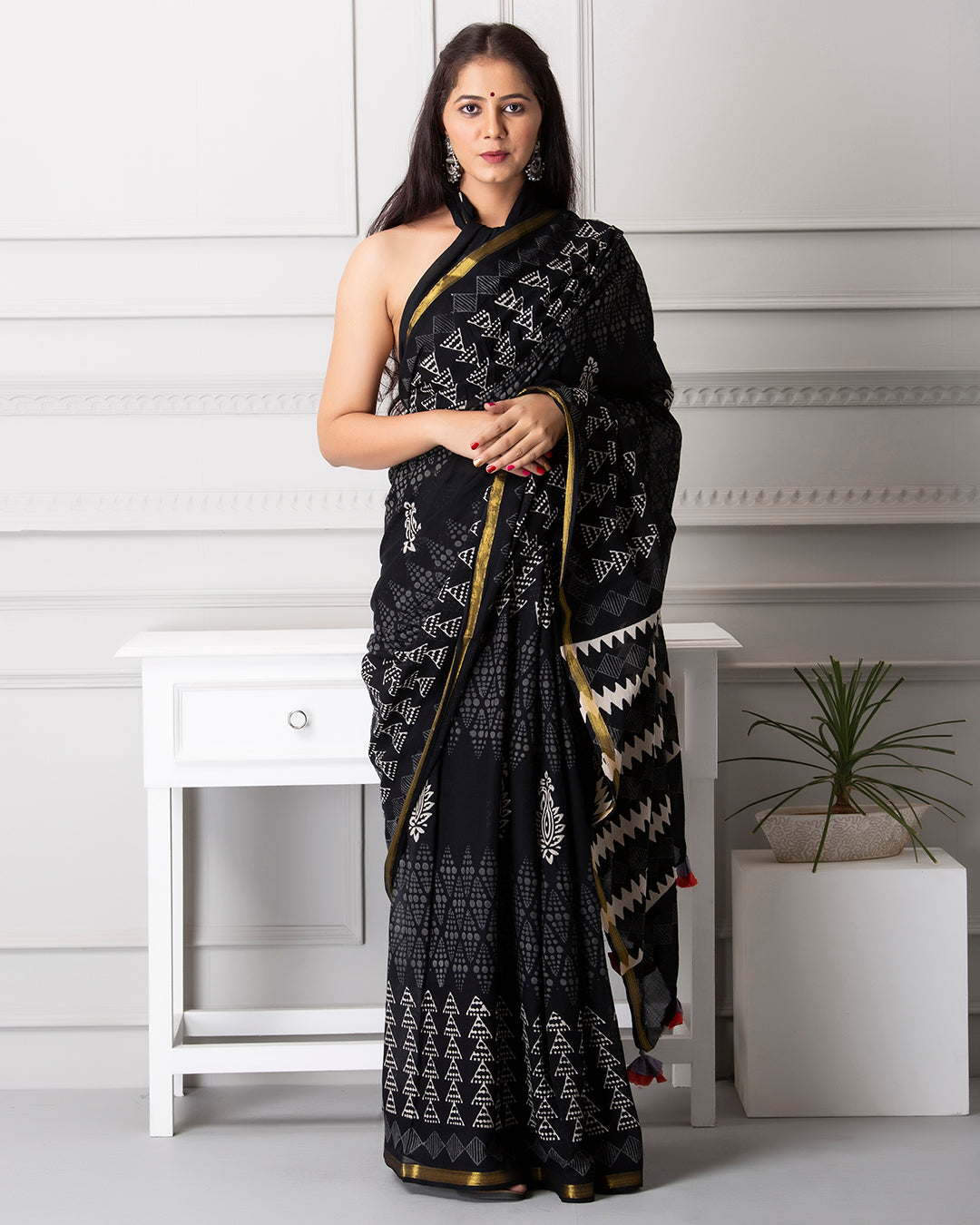 Handblock Print Mulmul Saree | Black Tree Motif for Day & Evening Festive Events