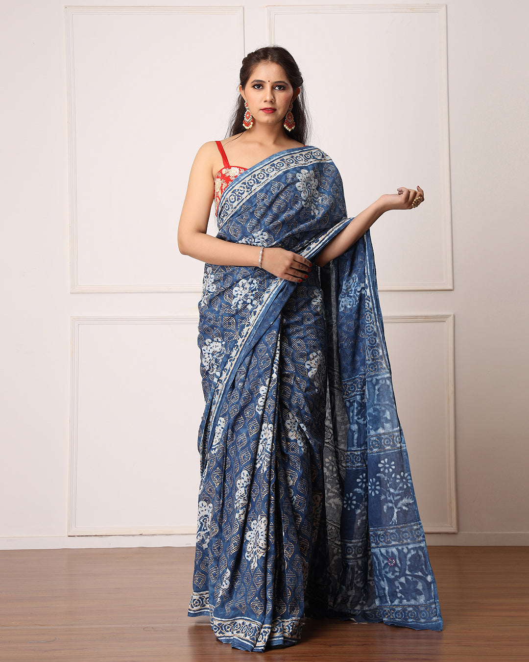Dabu Print Mulmul Saree | Indigo Ethnic Motif for Outings, Work & Casual Events