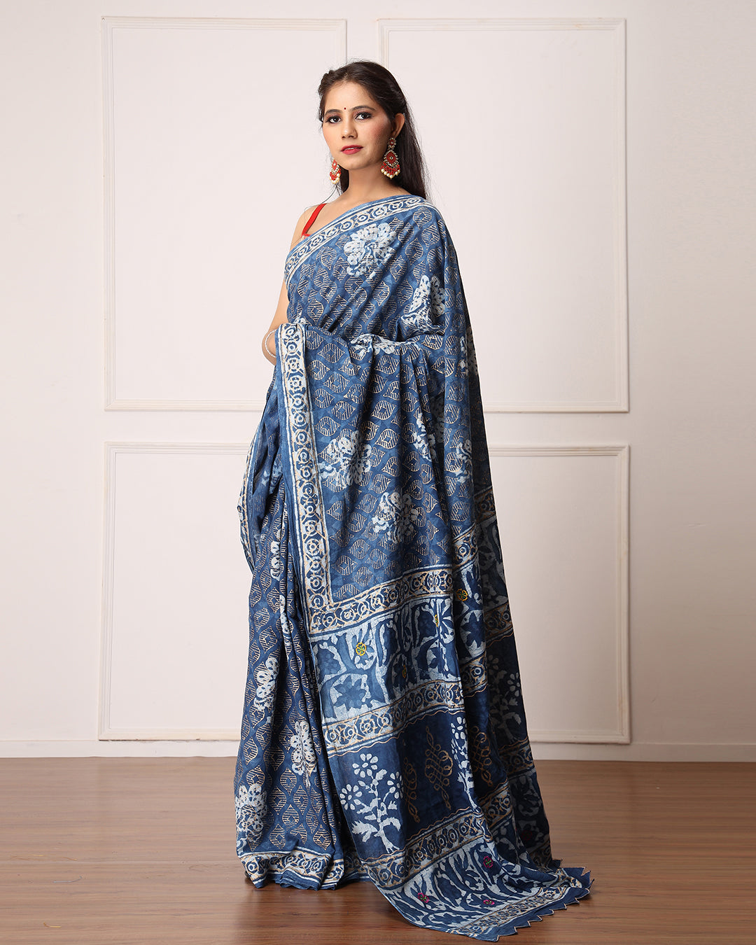 Dabu Print Mulmul Saree | Indigo Ethnic Motif for Outings, Work & Casual Events