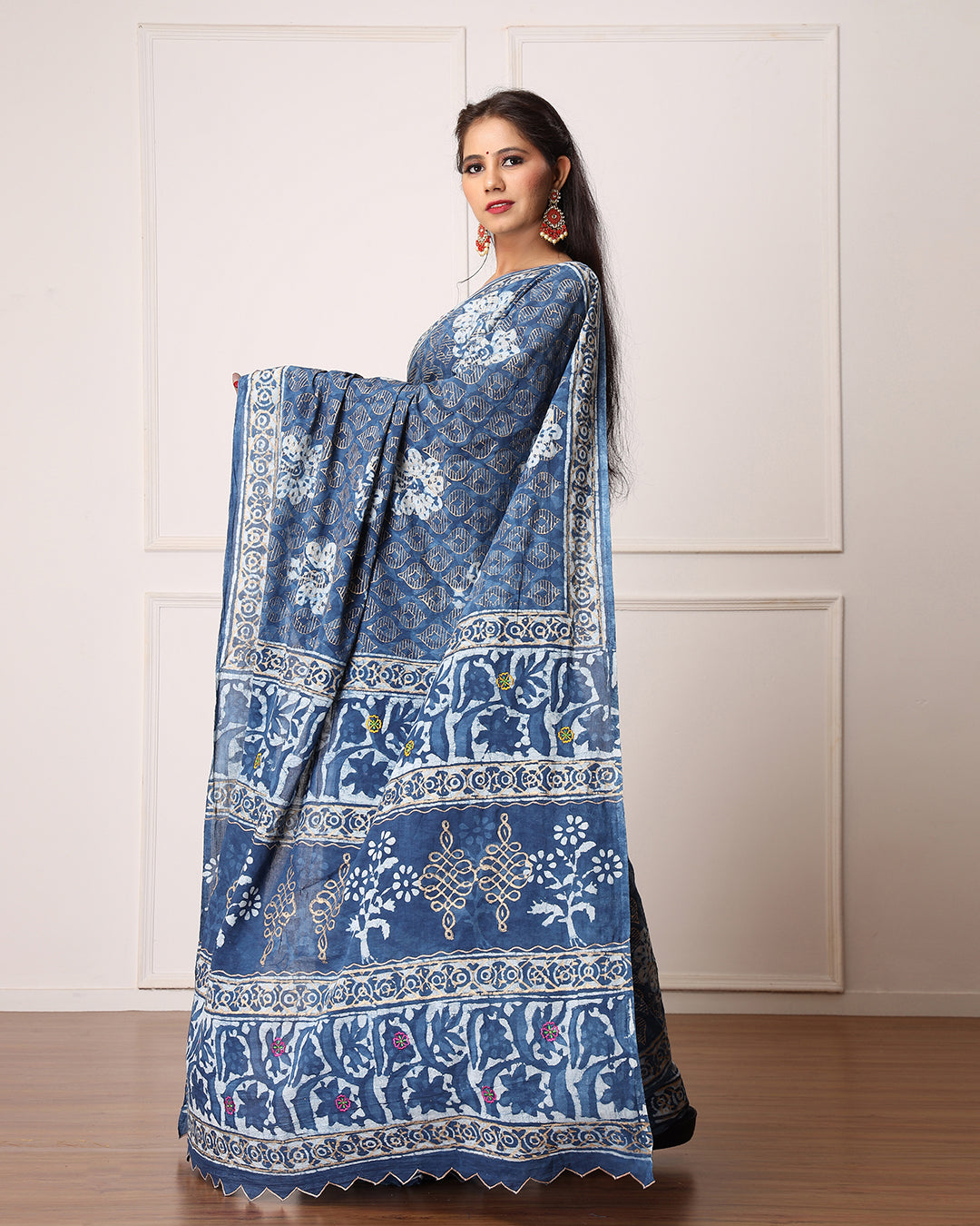 Dabu Print Mulmul Saree | Indigo Ethnic Motif for Outings, Work & Casual Events
