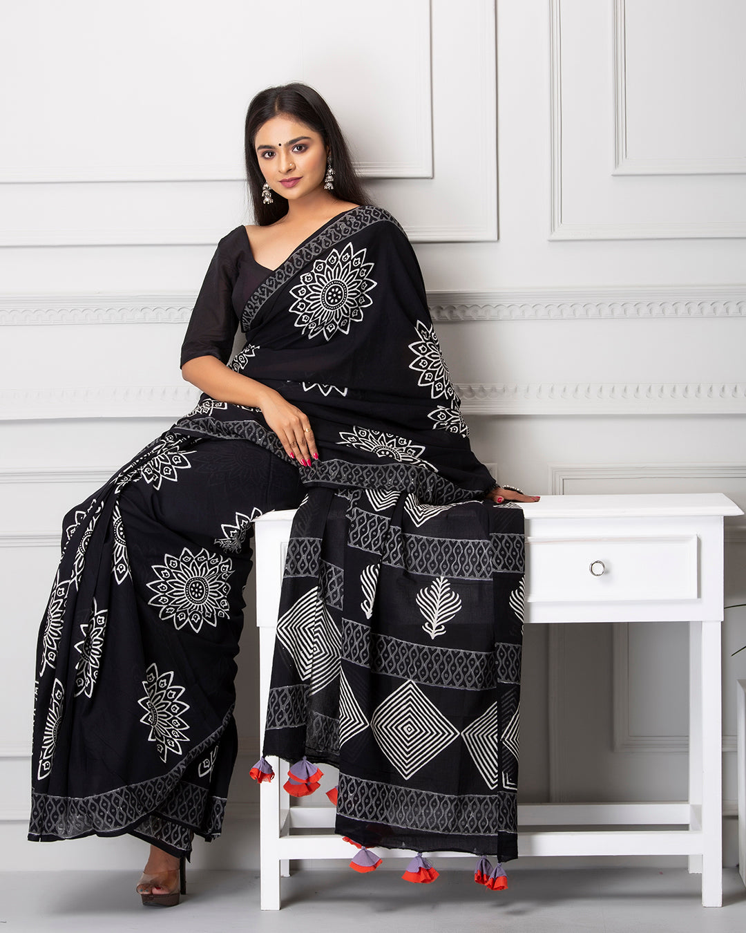 Handblock Print Mulmul Saree | Black Mandala Yantra for Festive & Cultural Events