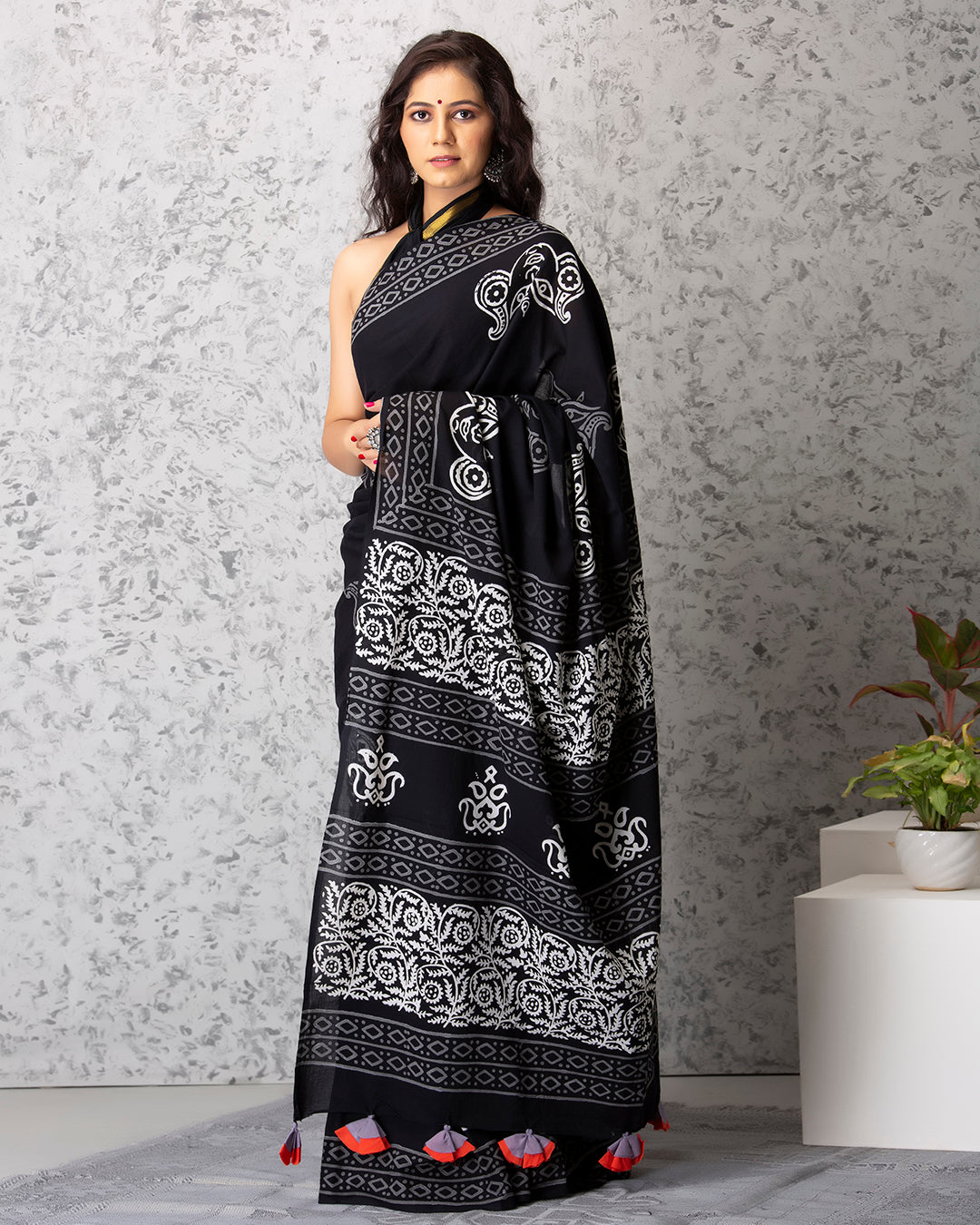 Handblock Print Mulmul Saree | Black Grey Folk for Festive Days & Office Wear